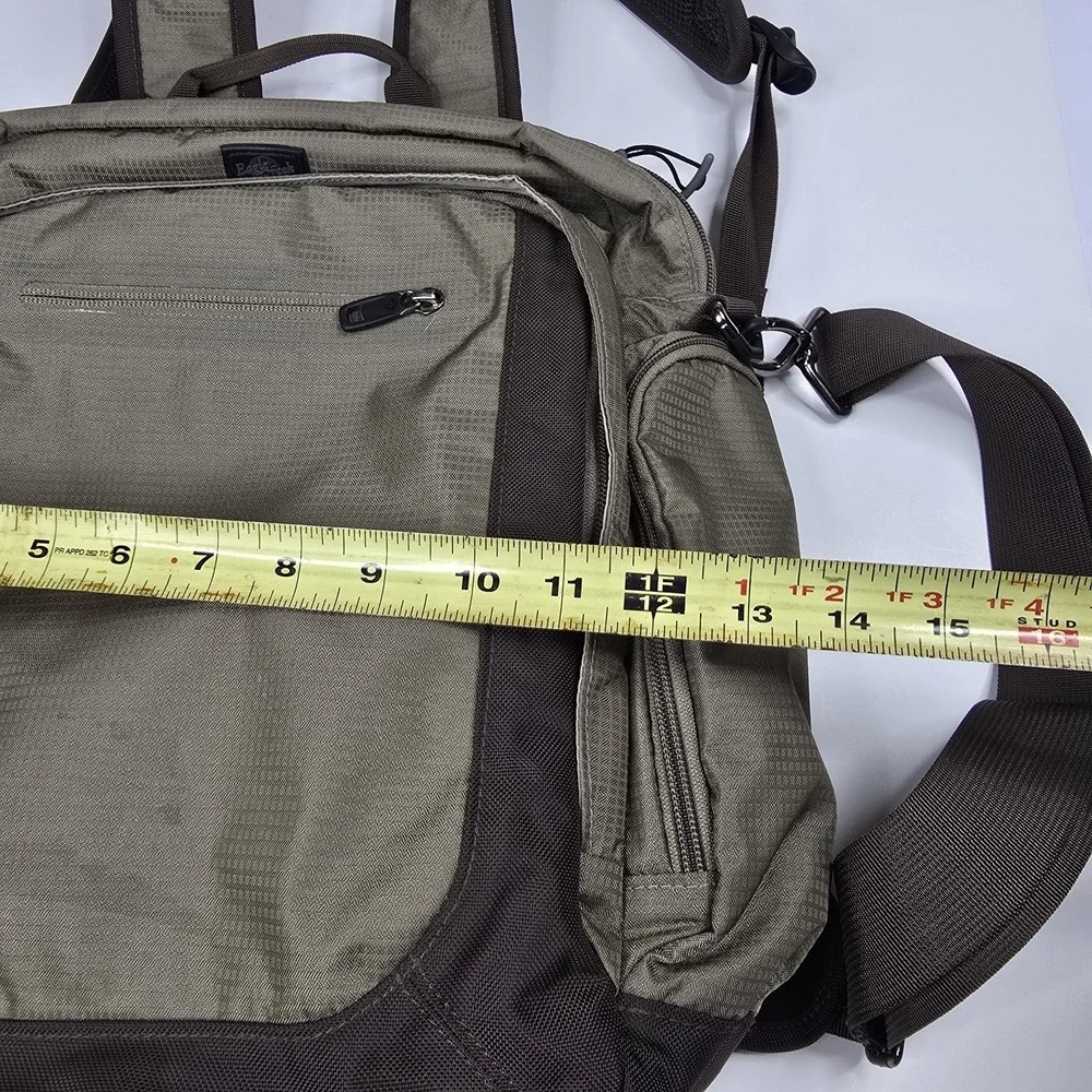 Eagle Creek Backpack Daypack Padded Laptop Bag Travel Olive Green Convertible